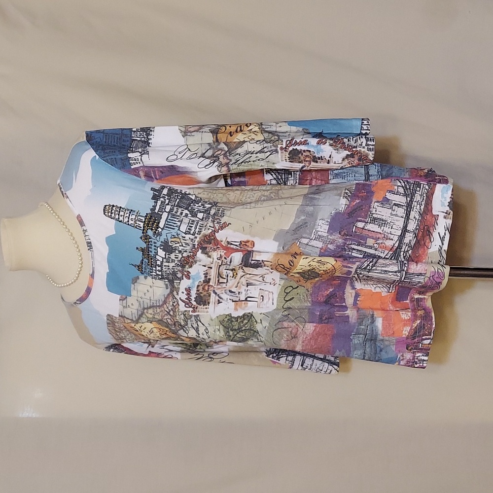Christopher & Banks Graphic Three-quarter Sleeves Top - Picture 3 of 8